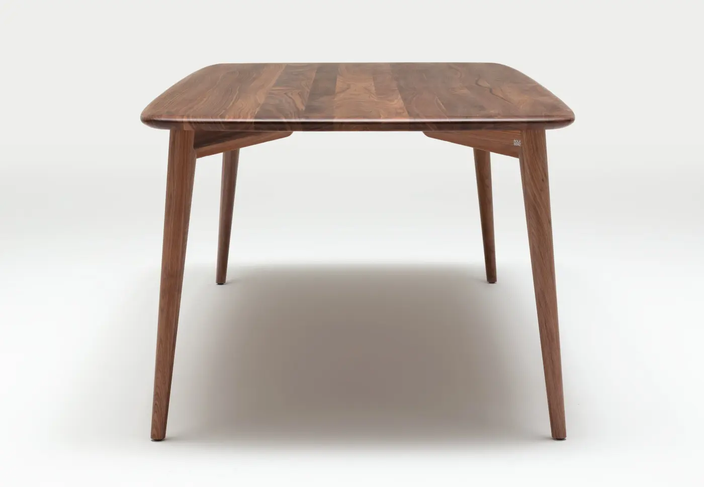 Esstisch 900 von Rolf Benz Amerikanischer Nussbaum, lackiert ca. 220x105x75cm