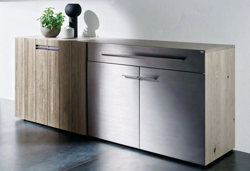 Sideboard Vgalvino living von Voglauer Alteiche rustiko, grau lackiert mit Metallakzenten ca. 177x82x52cm