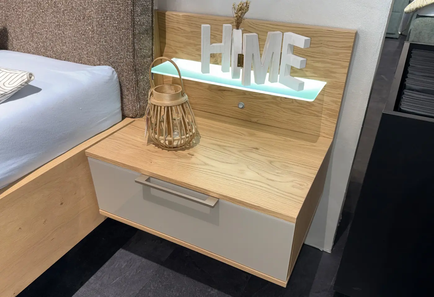 Konsole 1210 von Interliving Balkeneiche funiert ca. 60x22,8x46cm