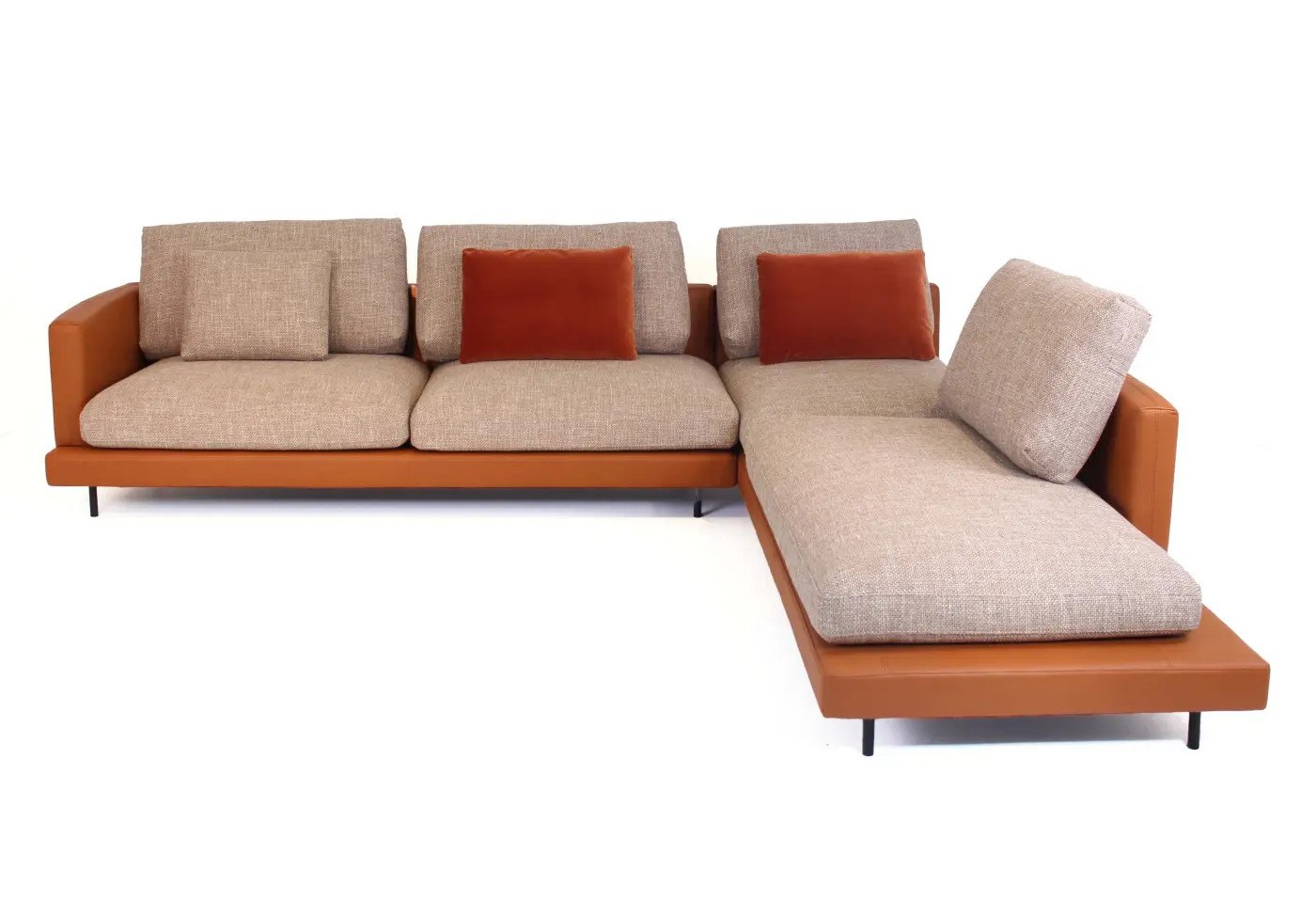Polstergarnitur 60 Sina von Rolf Benz Korpus: Leder mittel orangeblau, Sitz/-Rückenkissen: hell sandgelb ca. 921x297cm