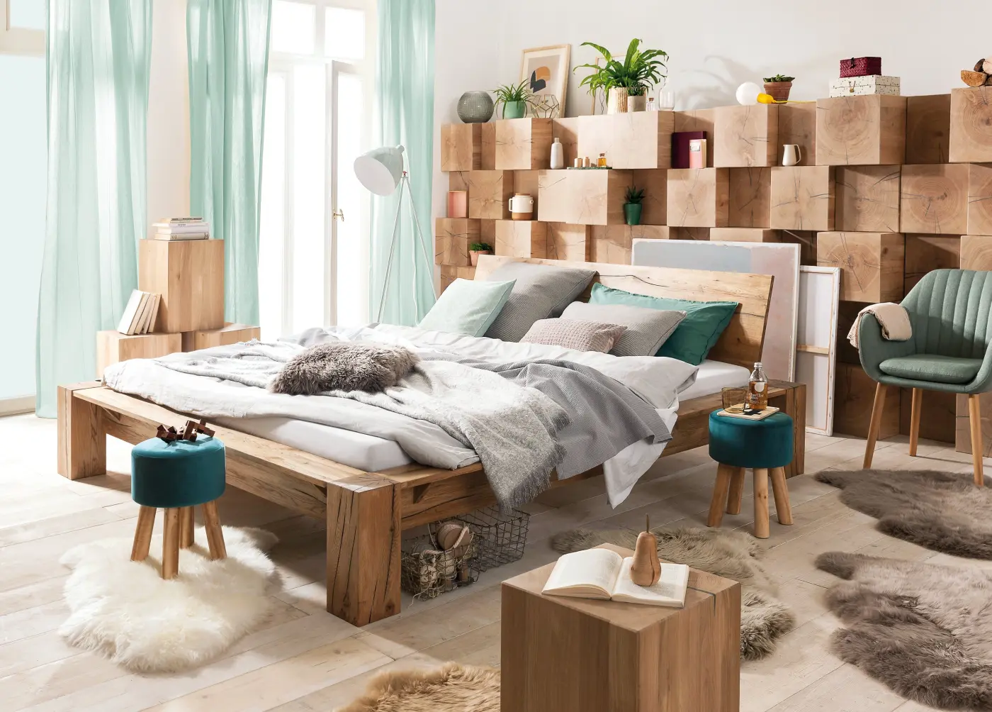 Bett mit Nachttischen 22350..