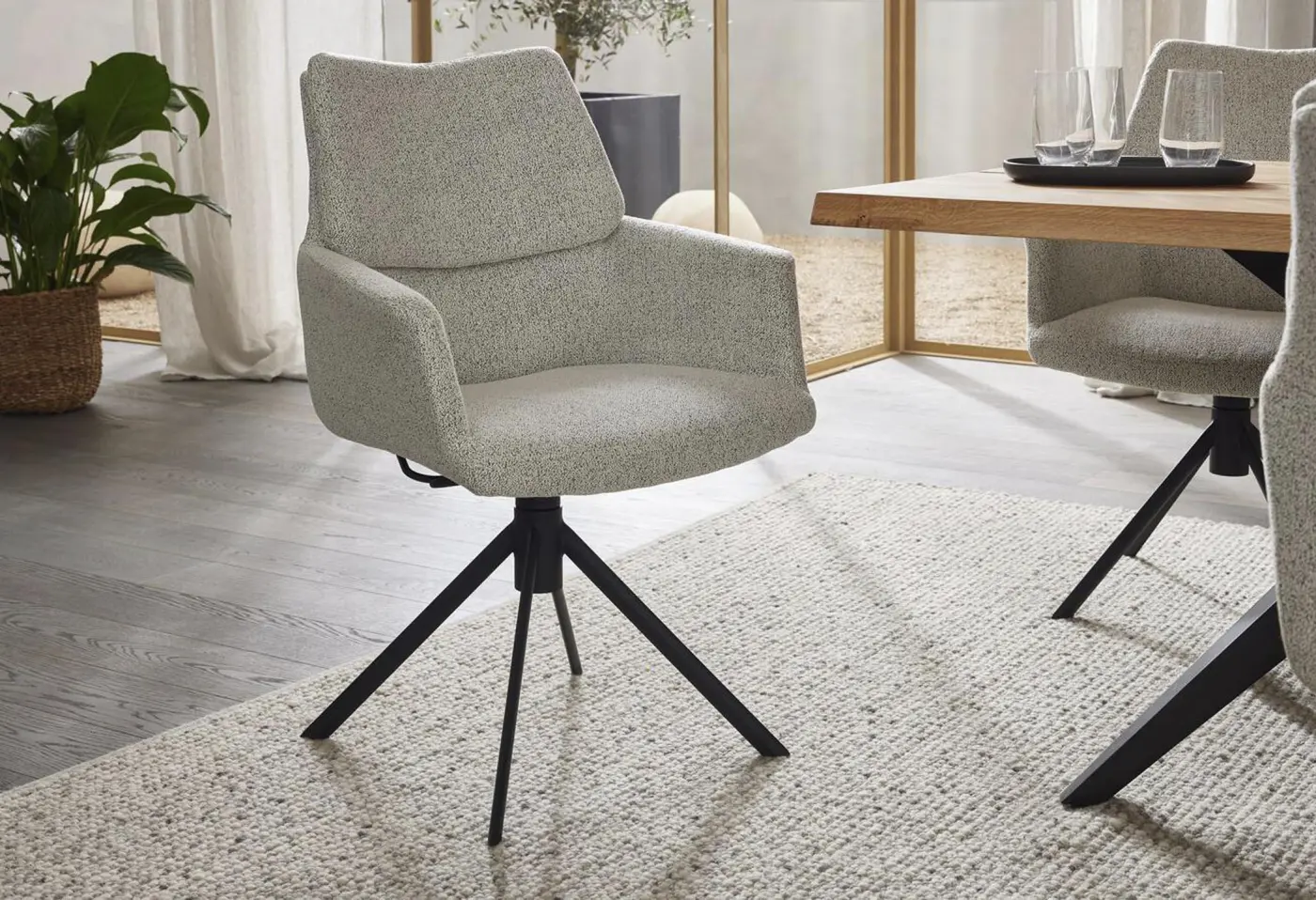 Armlehnstuhl 5118 von Interliving Boucle Elegant wisch "champagne" ca. 60x92x62cm 
