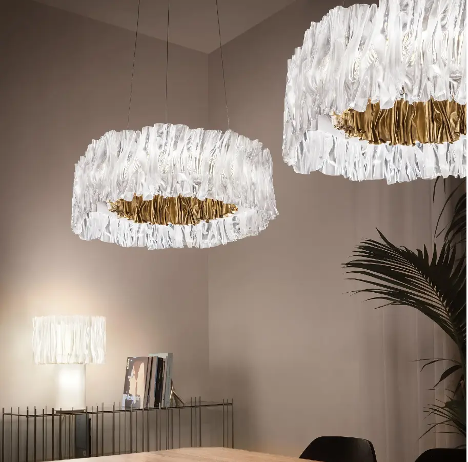 Hängeleuchte 18180027.. Weiss / Gold Kunststoff ca. 140x57x20cm