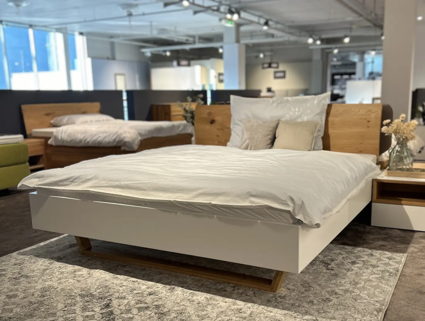 Bettanlage 25459.. weiss matt ca. 180x200cm