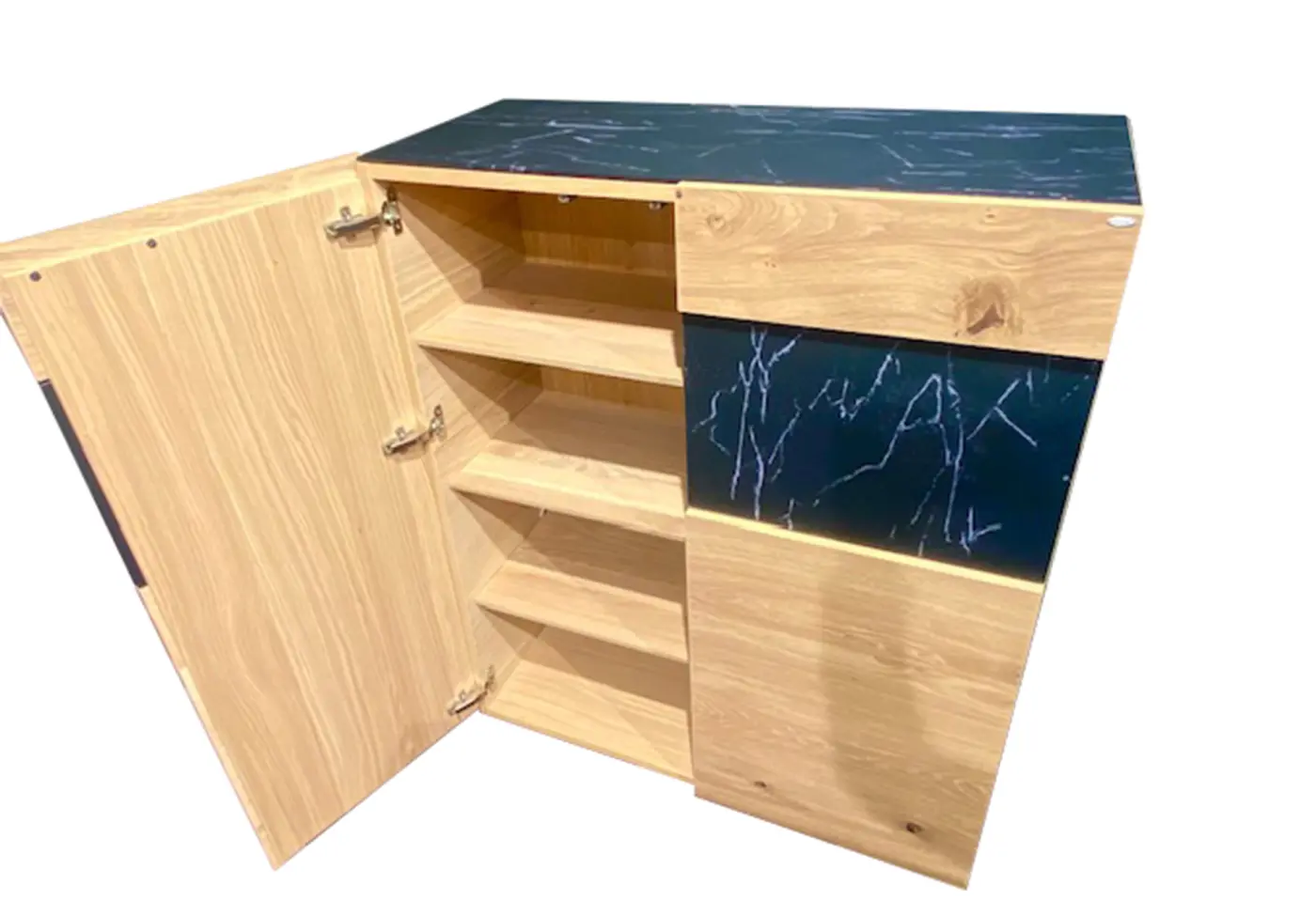 Highboard Vtektura living von Voglauer Korpus: Wildeiche rustiko Frontglas/Abdeckplatte: Firneis dark ca. 96x116,6x42,6cm