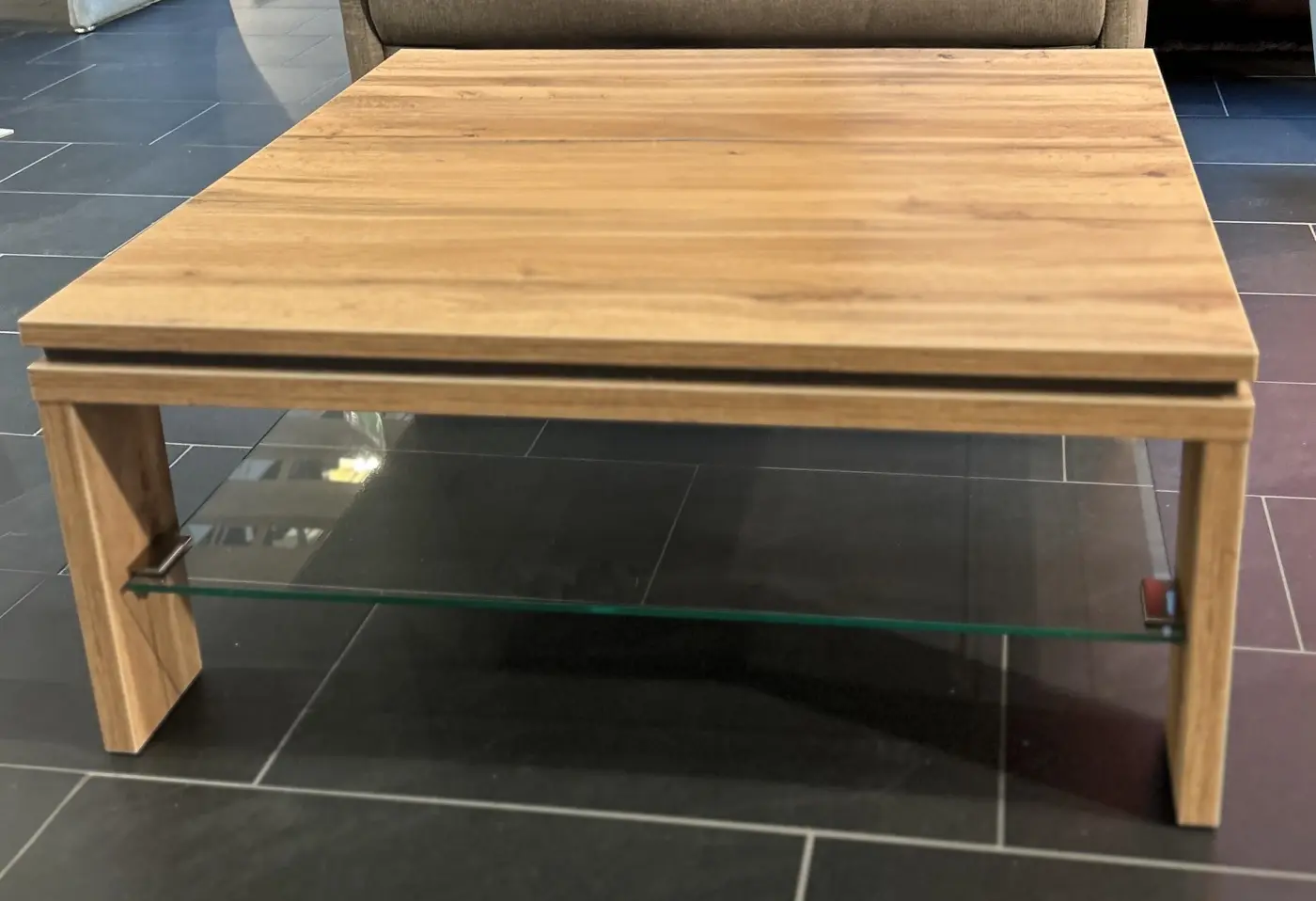 Couchtisch 14787 Eiche Wotan Melamin, untere Platte Glas ca. 90x90x40cm