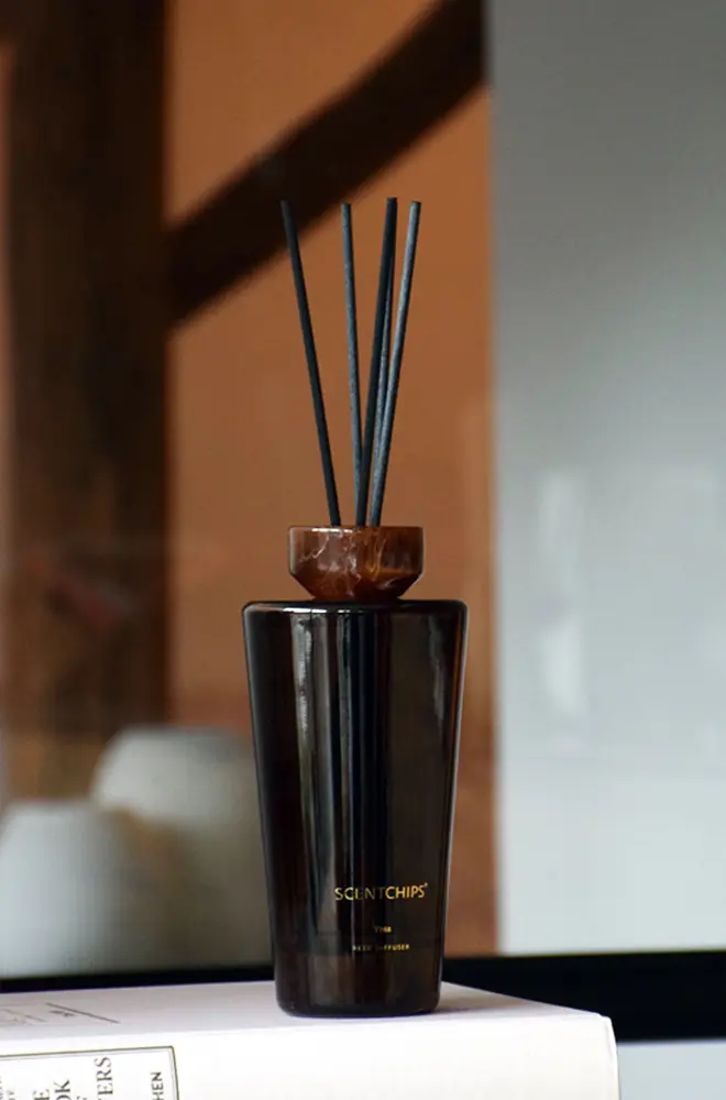 Diffuser XL 500ml Cone Brown Yess Braun Glas, Rattanstäbchen, Duftöl