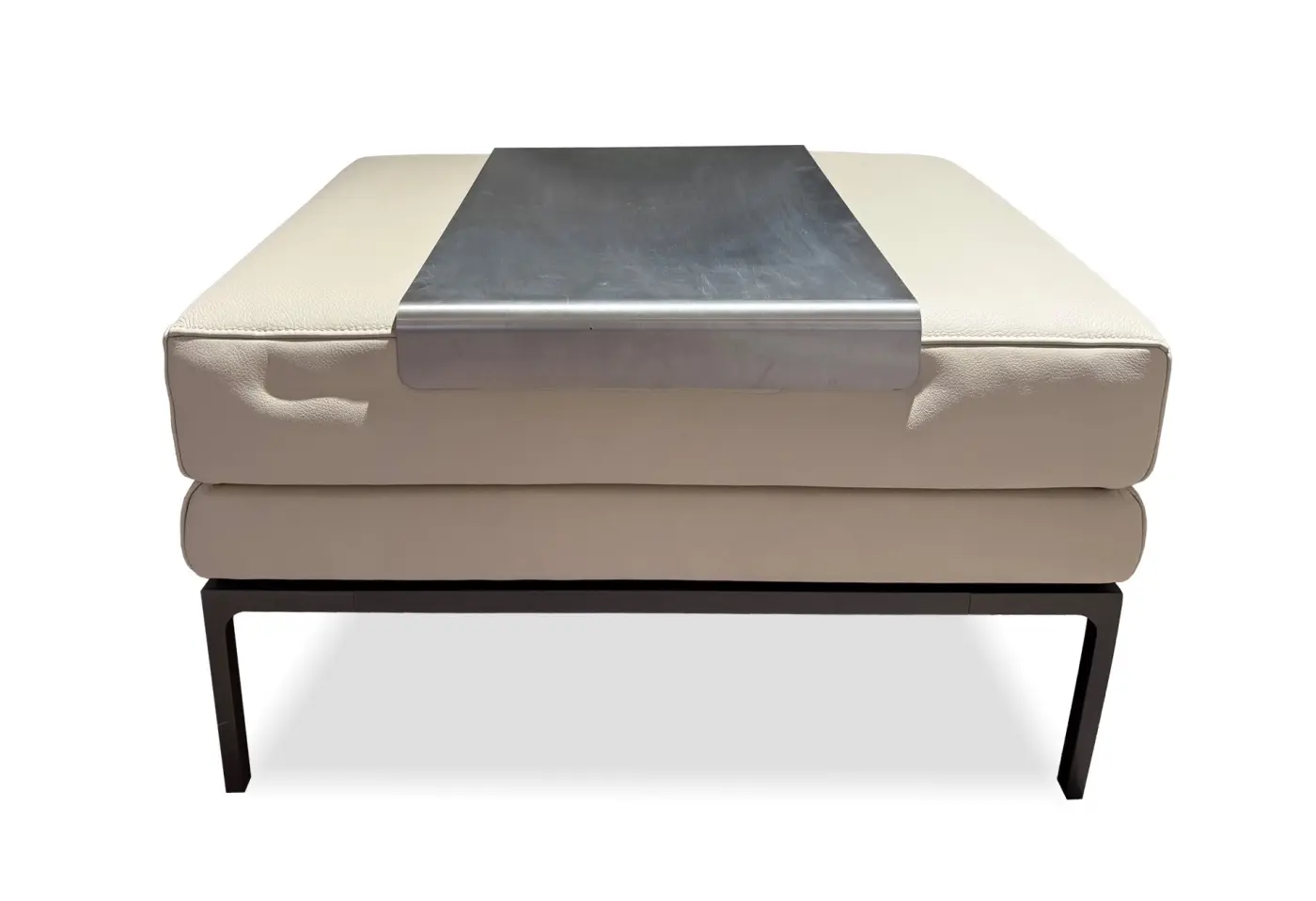 Stahltisch Emily Edelstahlfarbig von Stressless Edelstahltisch für Abschlusshocker