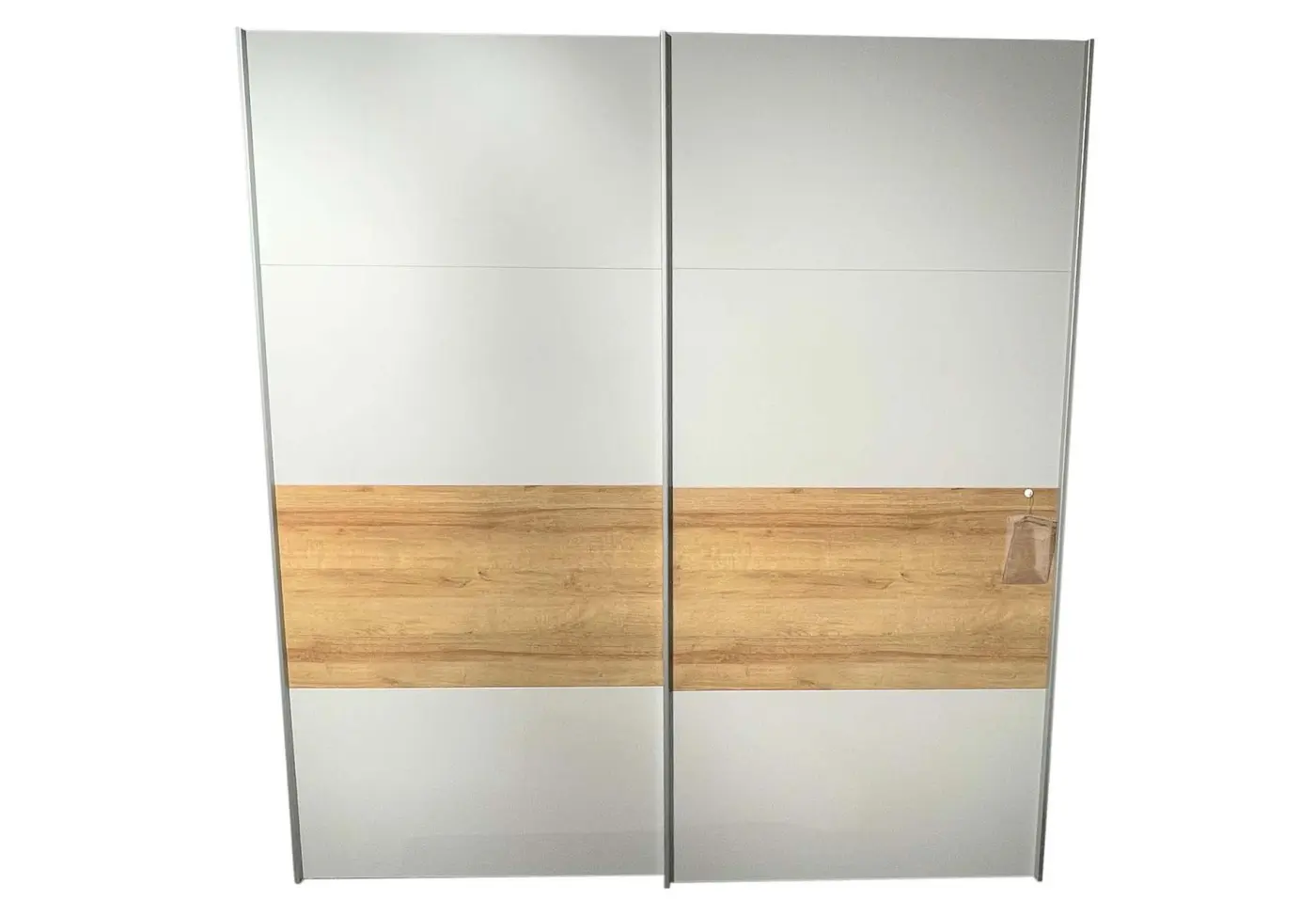Schrank 6096.1.. Dekor lichtgrau matt, Dekor Natureiche ca. 200x213x68cm