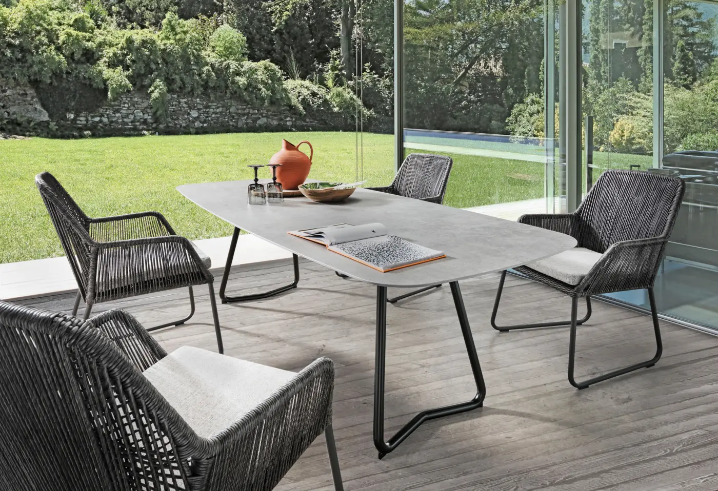 Fixtisch 17144.1. Bromo Detkon 8 mm ca. 200x100x75cm