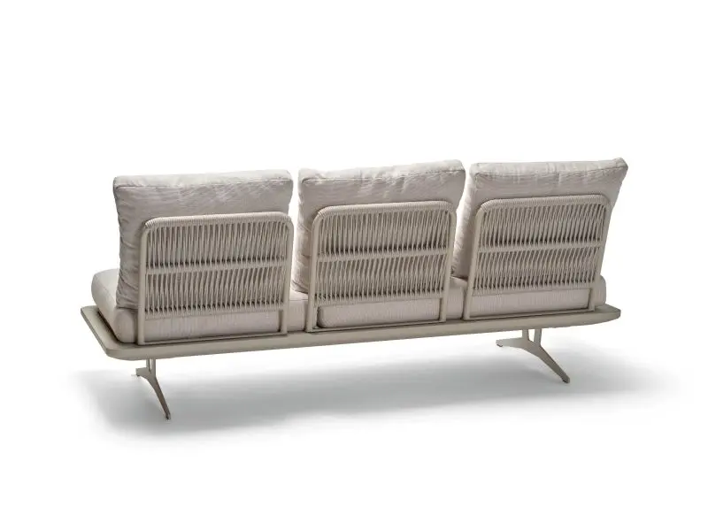 Liege Enya Vanilla von Stern 100% Polyacryl ca. 95x206x85cm