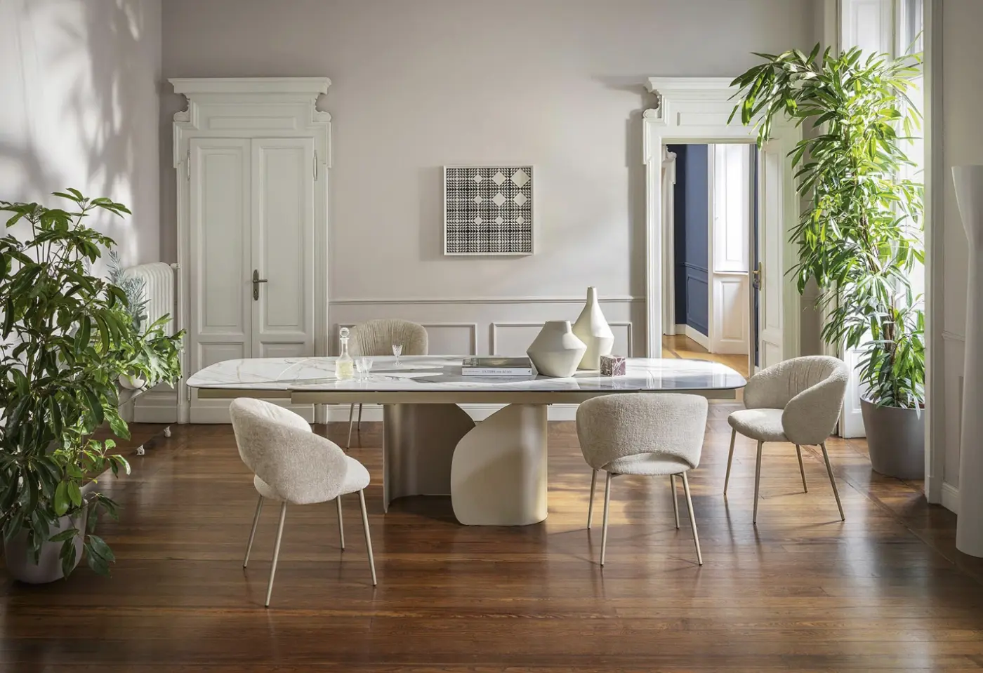 Tisch 22841.. Keramik "Calacatta Paonazzo" hochglanz ca. 200x100x75cm