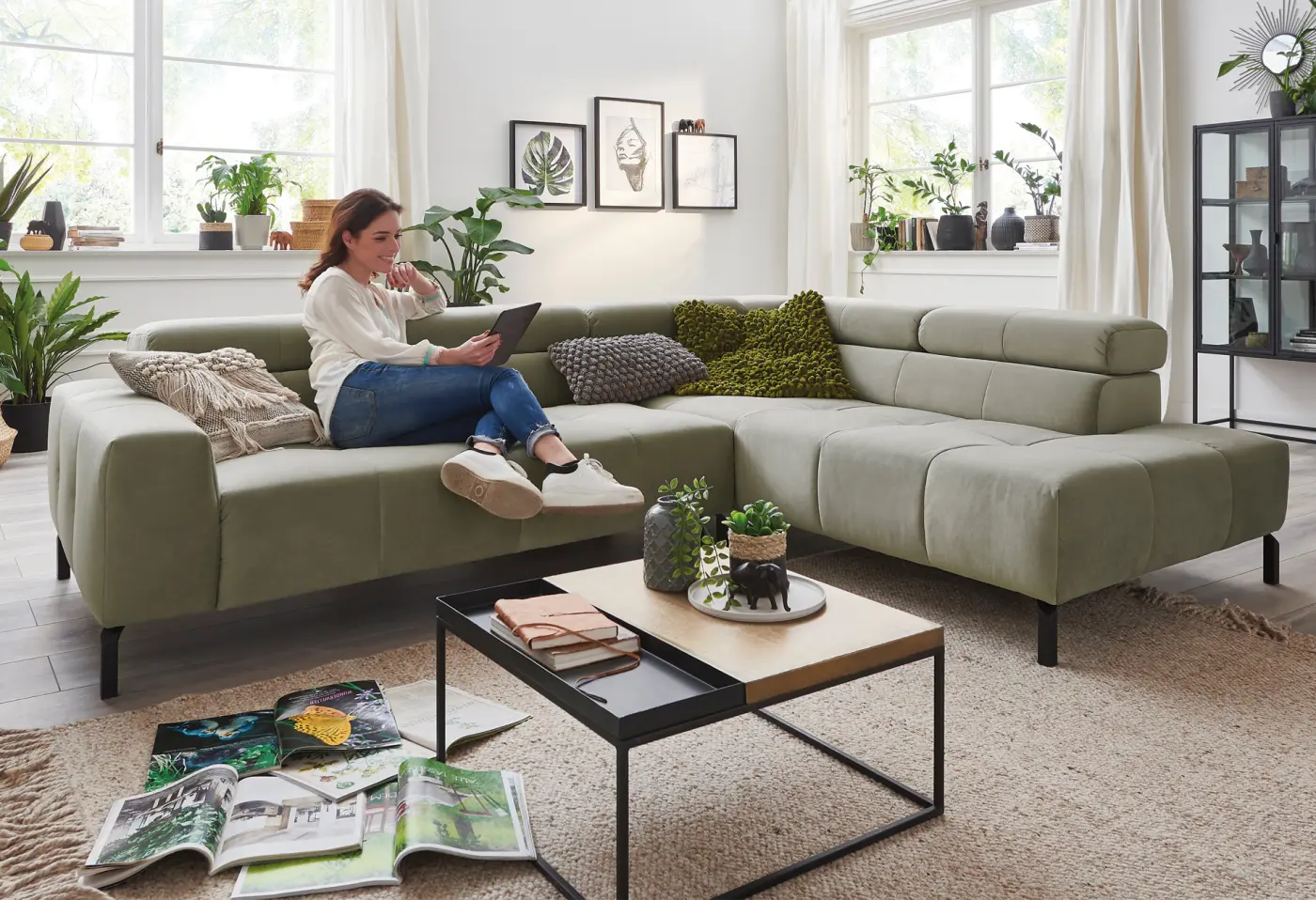Eckkombination Clarmont Olive Feincord ca. 276x219cm