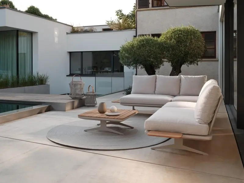 Liege Enya Vanilla von Stern 100% Polyacryl ca. 95x206x85cm