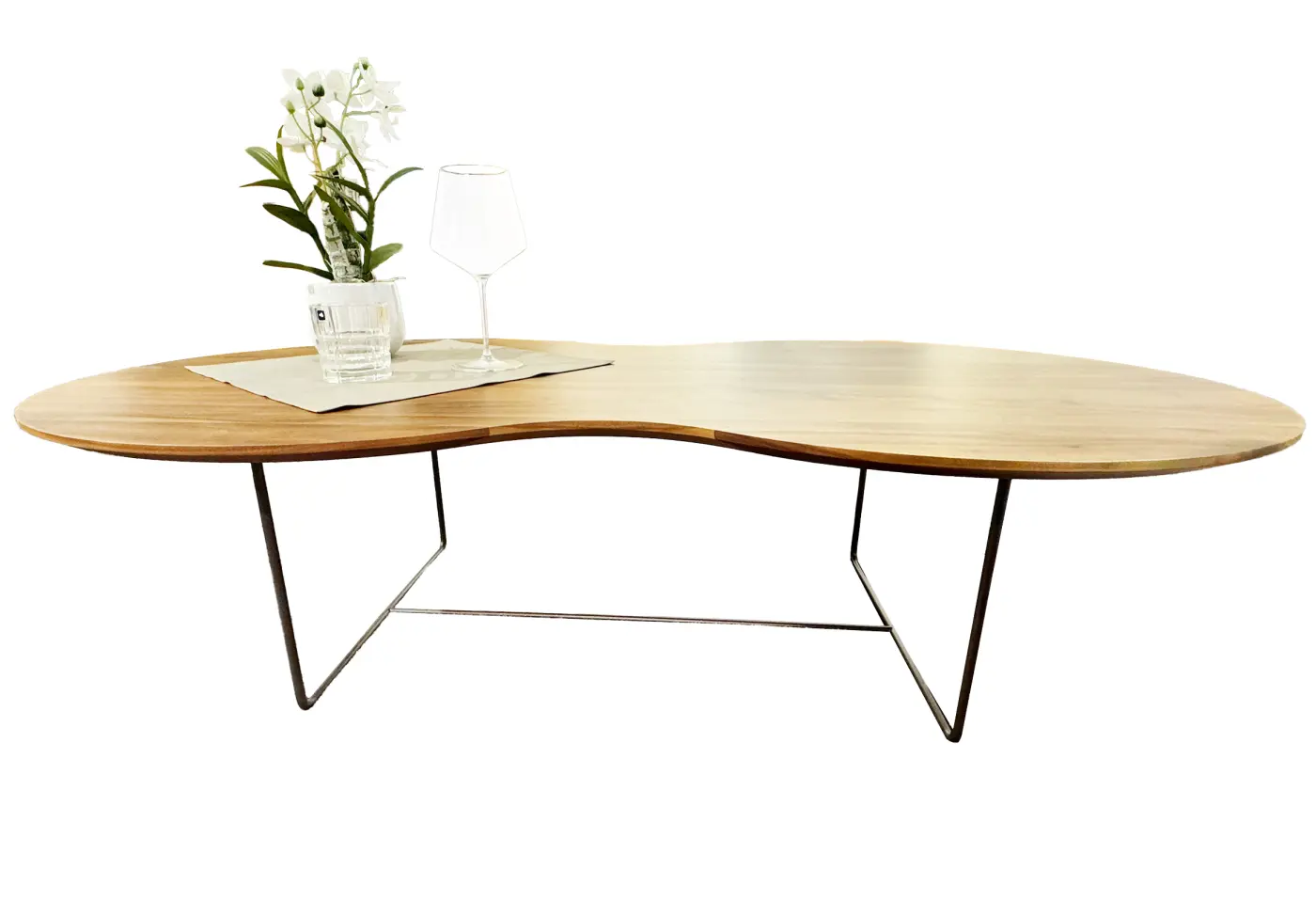 Couchtisch Laura JR-T145 von Jori Tischplatte achtförmig Nussbaum massiv ca. 130x35cm