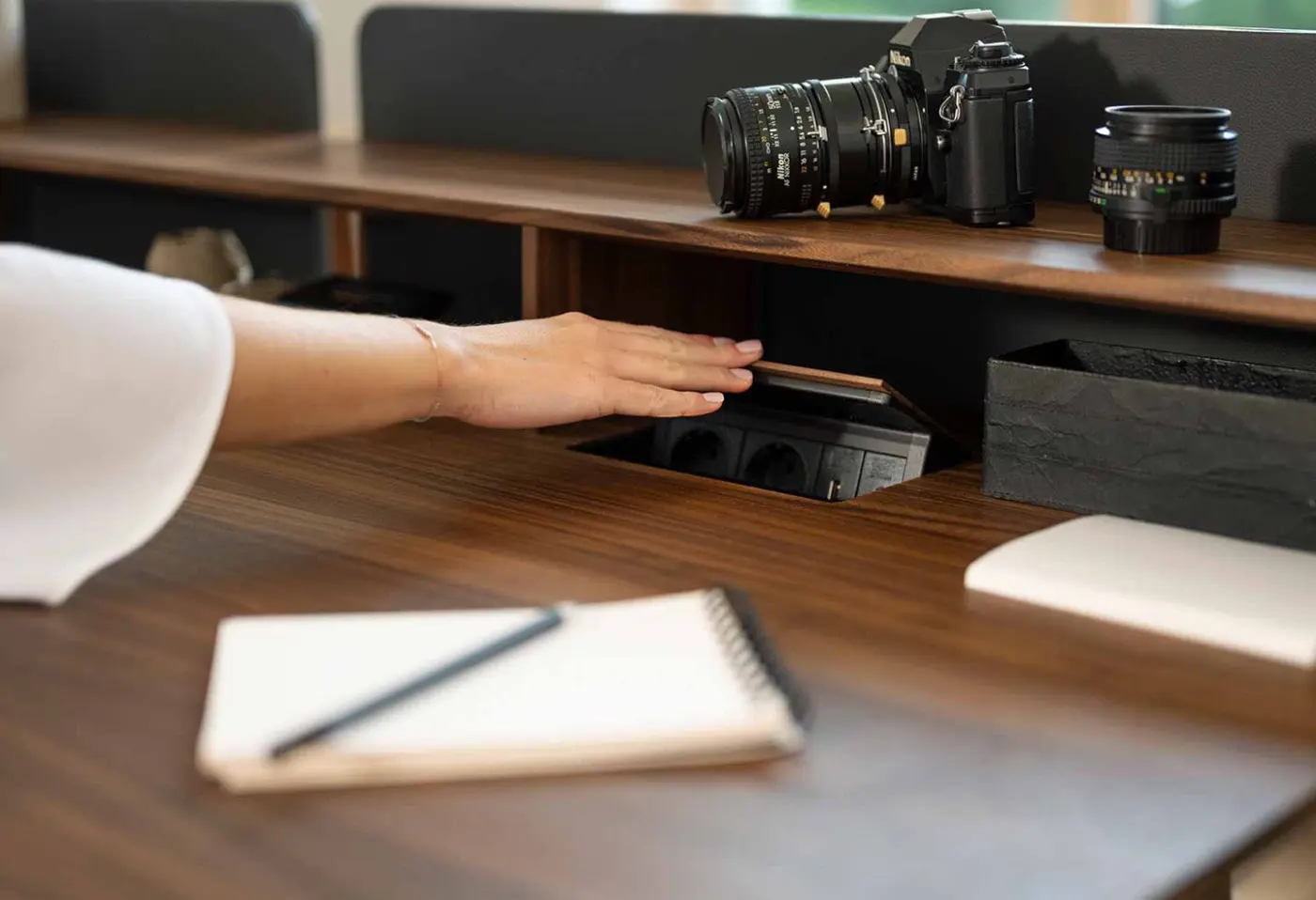 Schreibtisch Pisa von Team 7 Nussbaum, geölt ca. 180x80cm